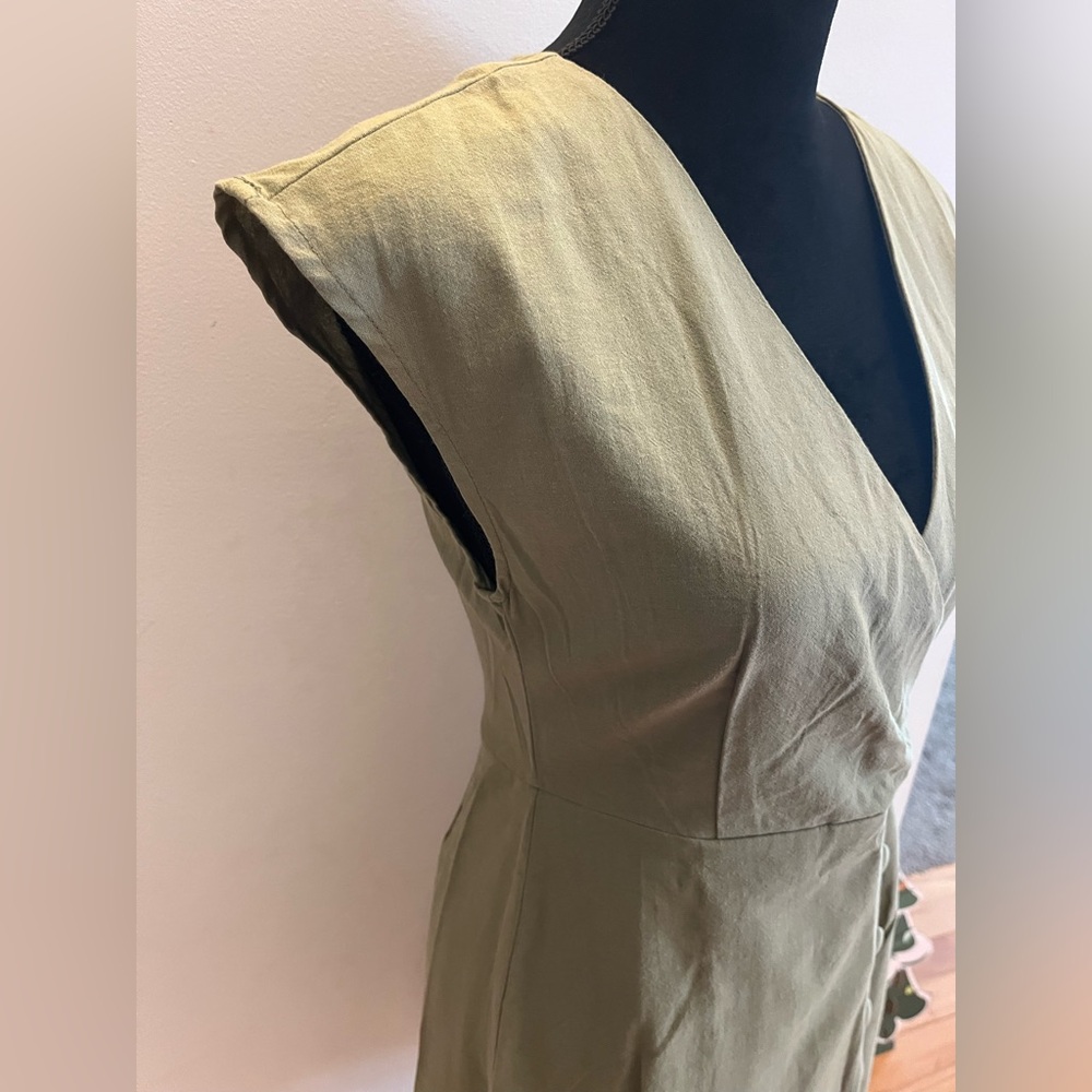 Urban Outfitters Sage Green Button Dress, size S - Picture 3 of 9